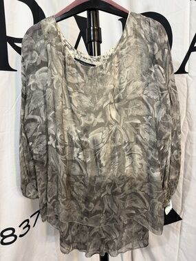 Saks Fifth Avenue Women's Gray Floral Silk Blouse Size S Made in Italy Sheer